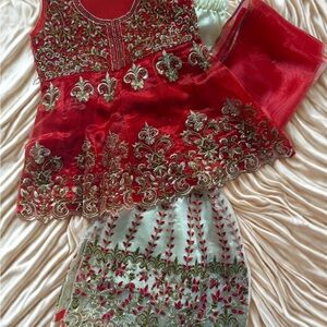 Red Embroidered Two-Piece Ethnic Set